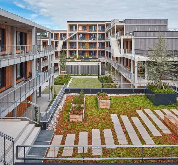 Campus Rosenheim - vnitroblok studentského kampusu