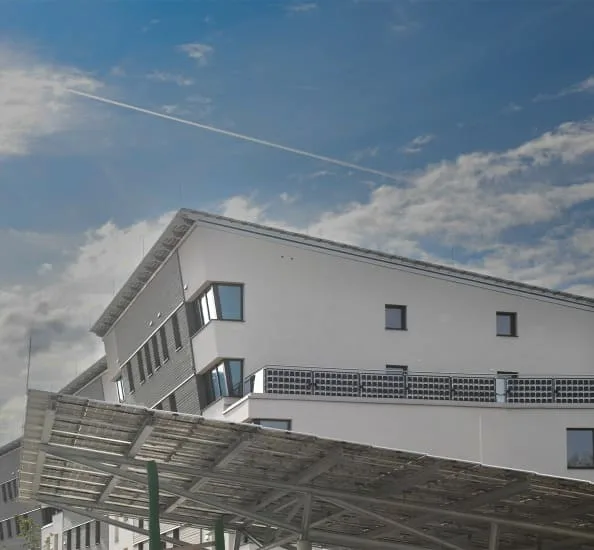 Plusenergetické domy Schallstadt s fotovoltaickými prvky
